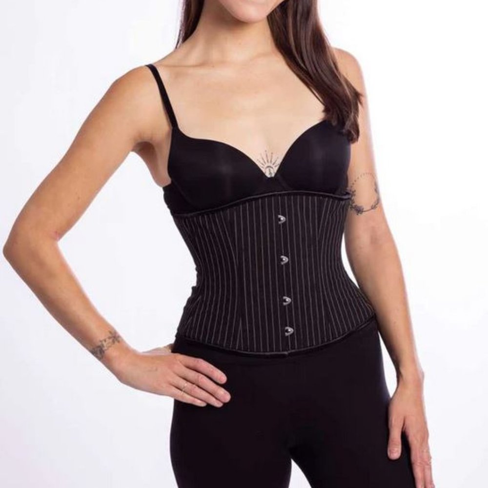 Black Pinstripe Romantic Curve Standard Underbust Corset CS-411 Size 22